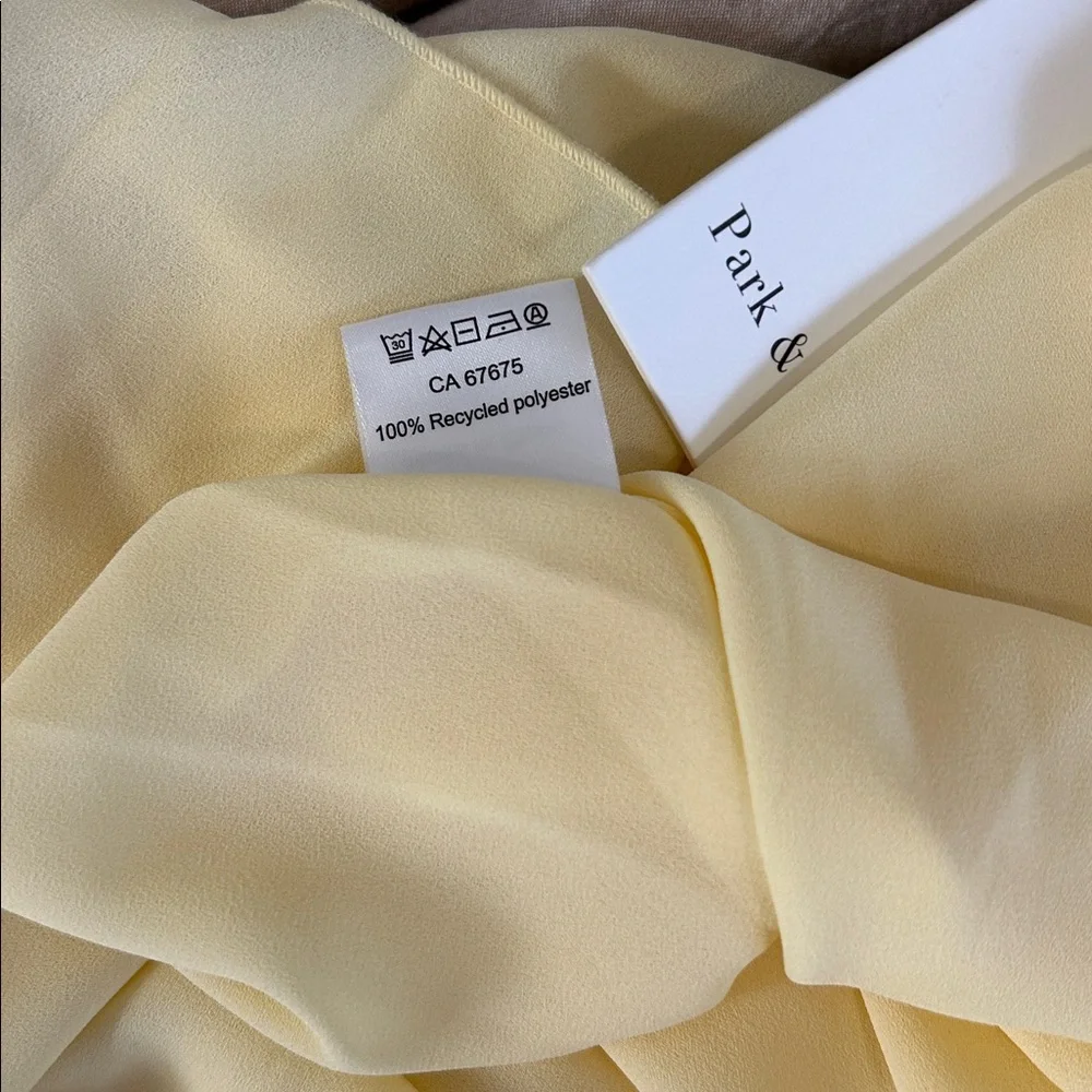 NWT Park & Fifth Bridesmaid Butter Yellow Daphne Dress size Medium - Picture 6 of 9